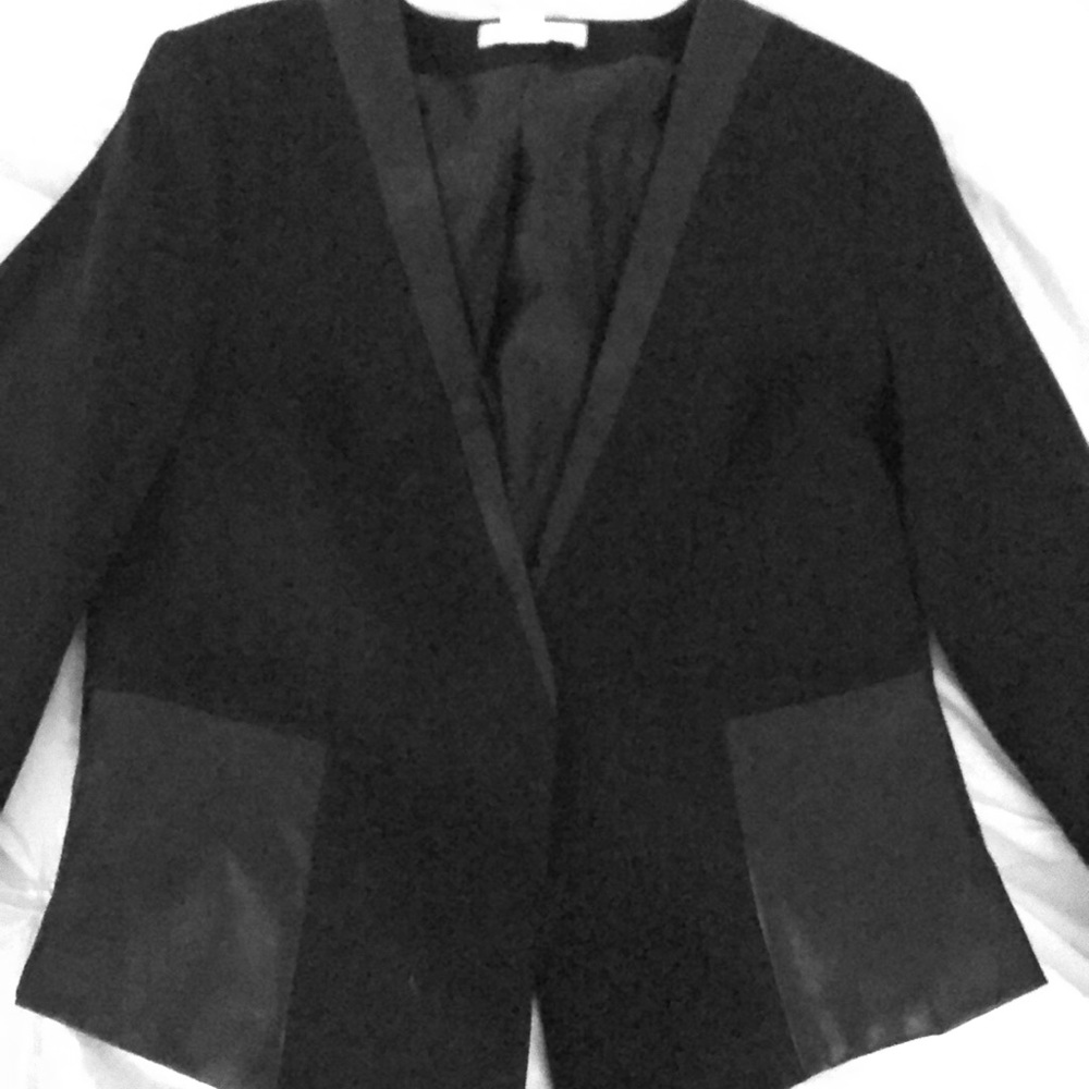H&M black cropped blazer with faux leather trim